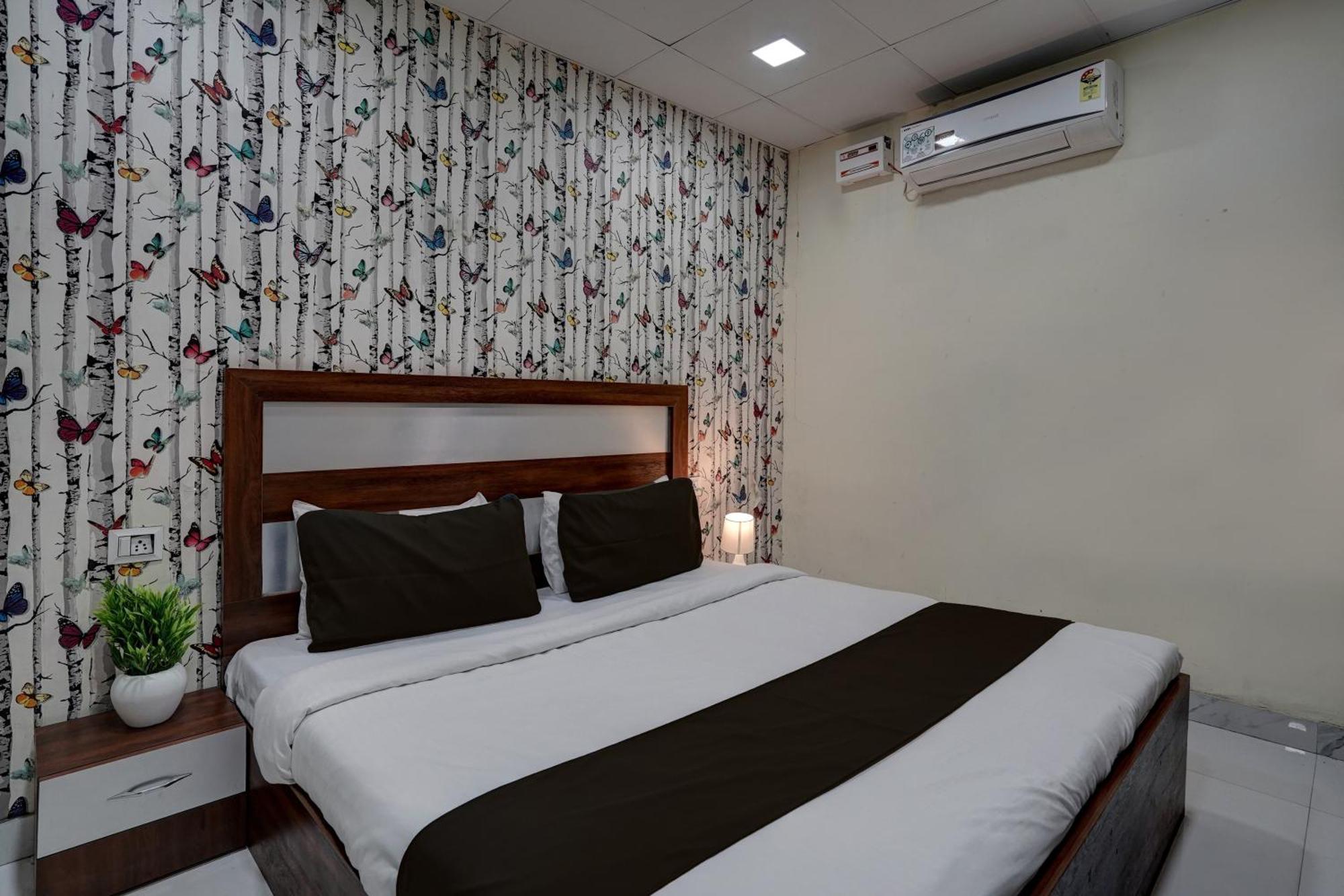 OYO 90525 Hotel Blackberry Faridabad Exterior foto
